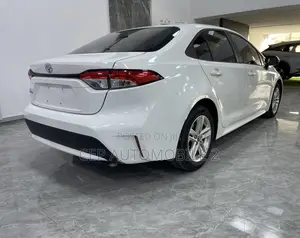 Toyota Corolla 2022 White