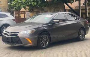 Toyota Camry 2016 Gray