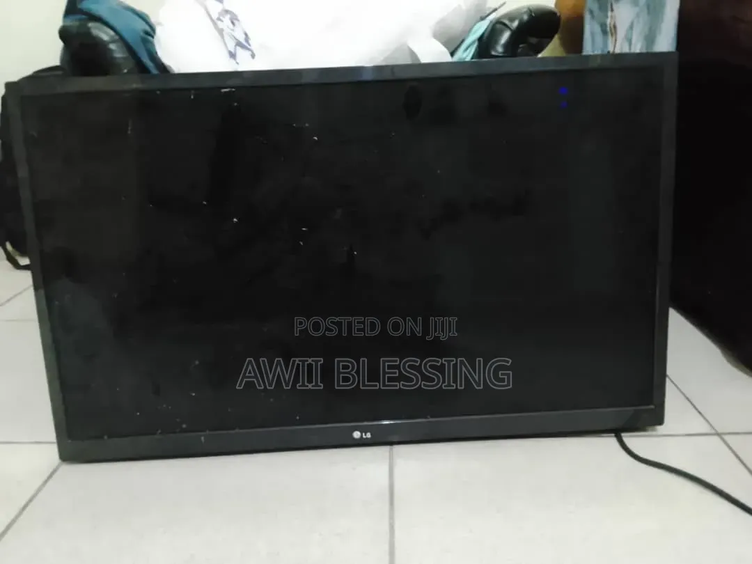 32" LG Flat Screen Television