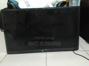 32" LG Flat Screen Television