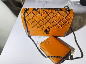 Double Fitted Hang Bag
