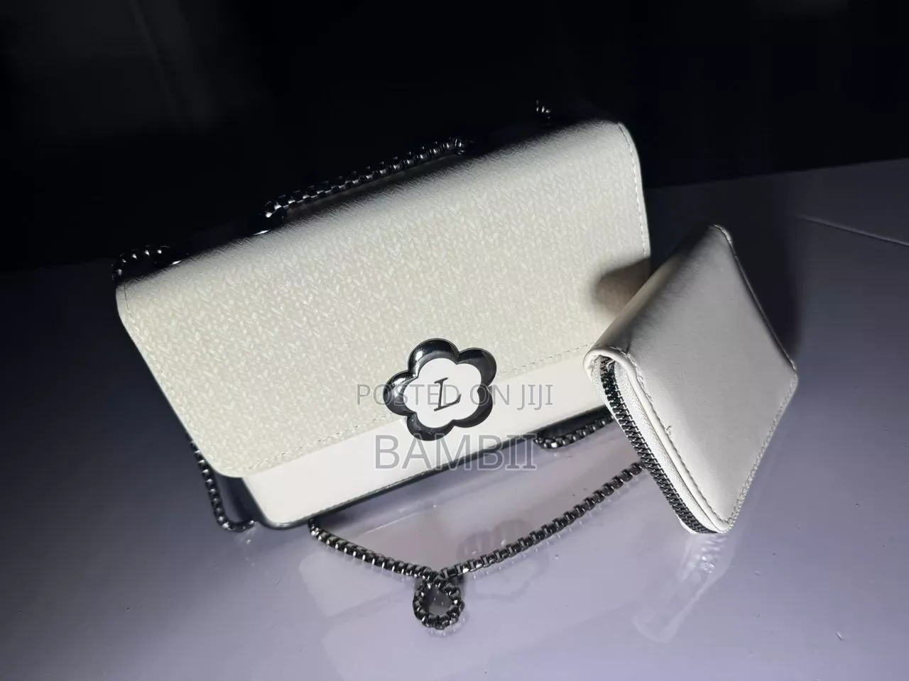 Double Fitted Hang Bag