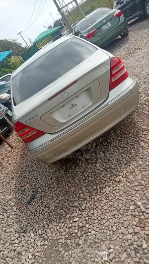 Mercedes-Benz C320 2009 Gray