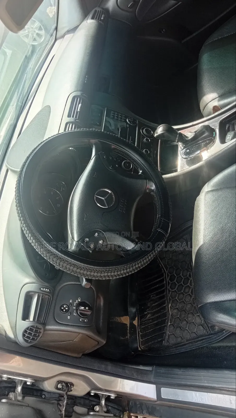 Mercedes-Benz C320 2009 Gray
