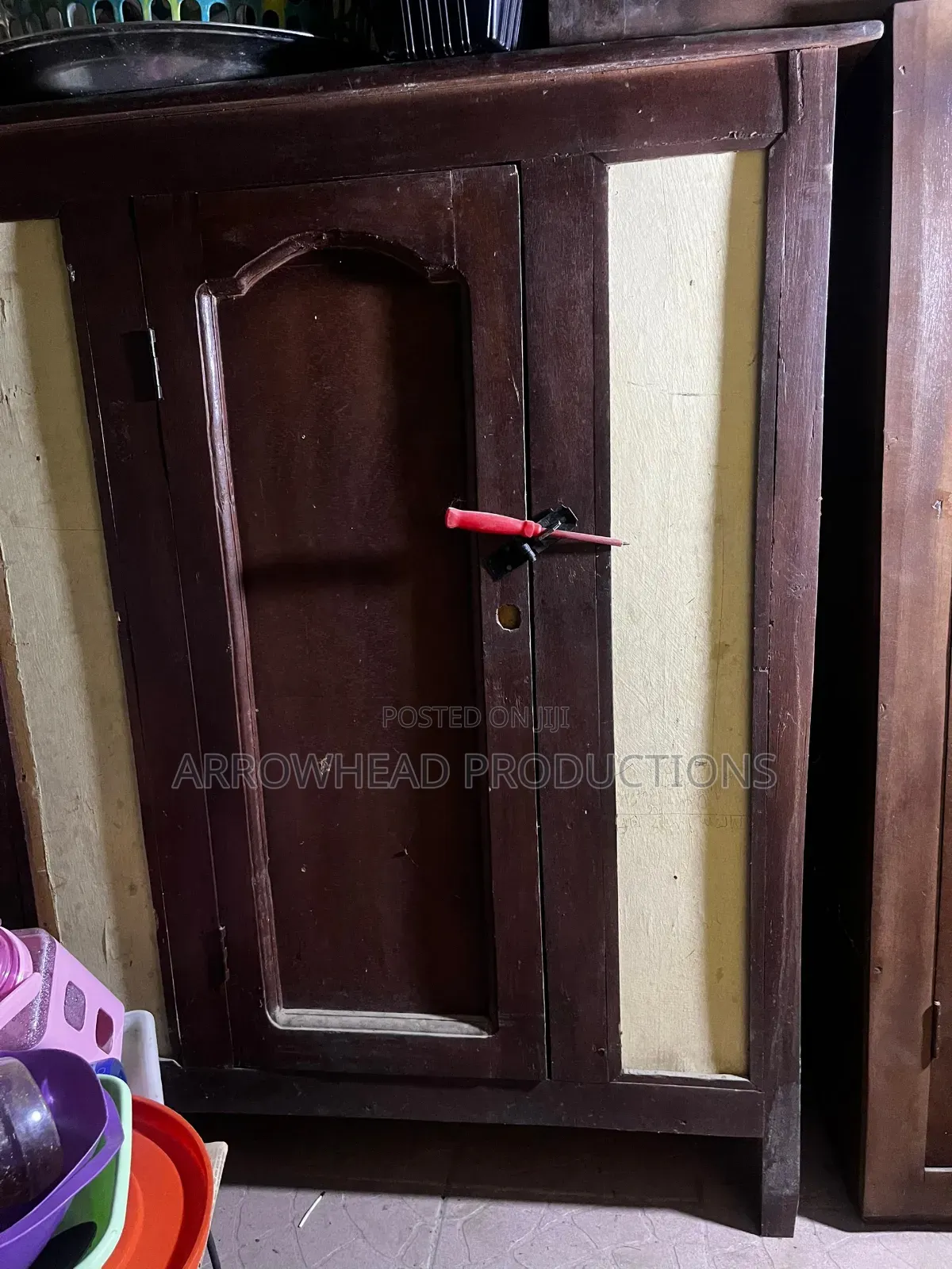 Spacious Wardrobes & Cupboard Multipurpose