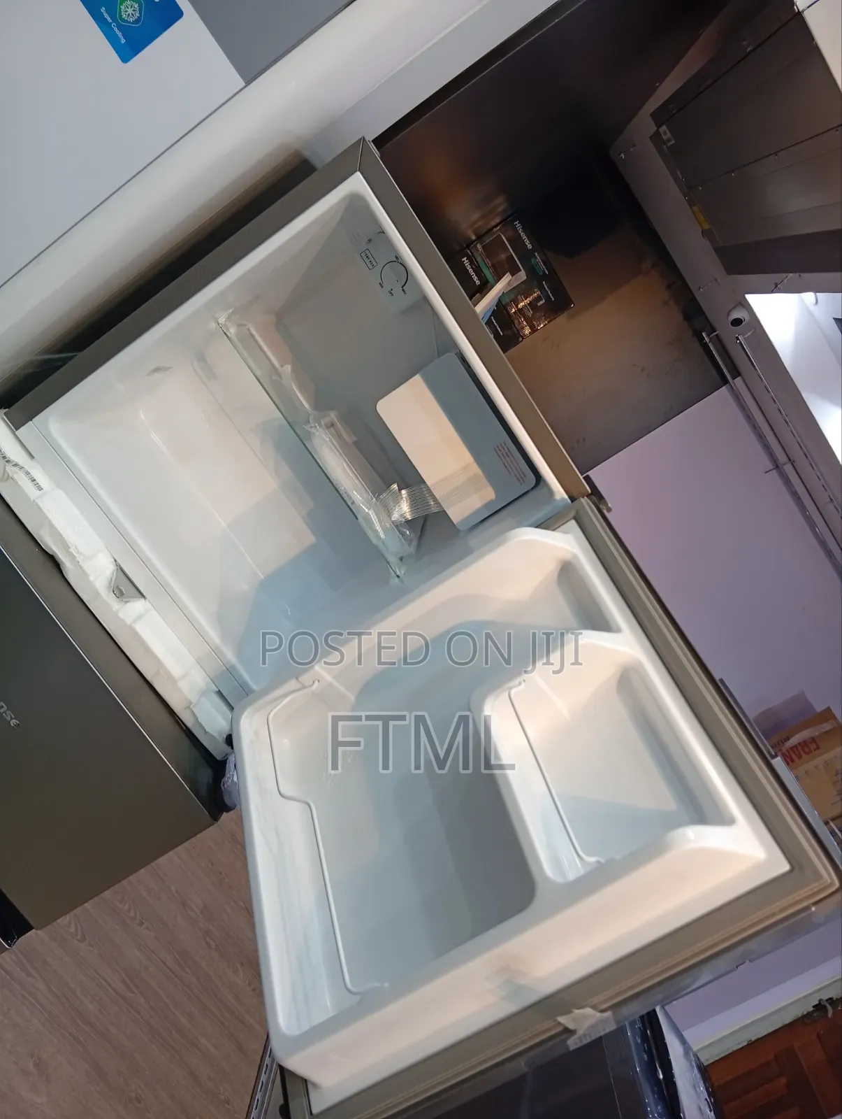 44L Hisense Mini Fridge