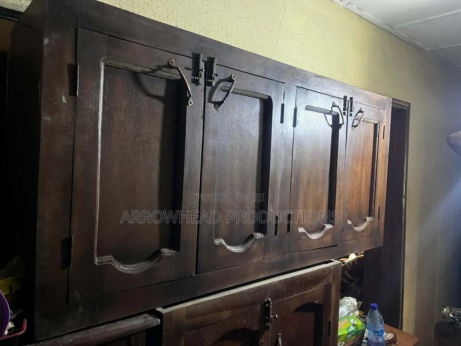 Spacious Wardrobes & Cupboard Multipurpose