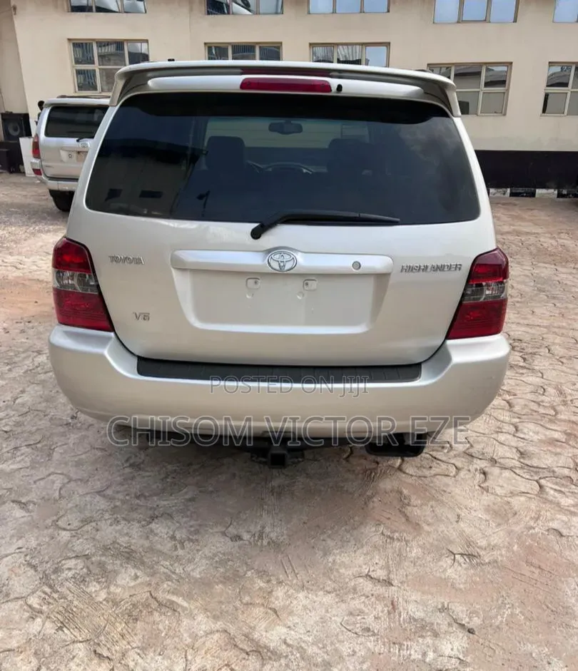 Toyota Highlander V6 2005 Silver
