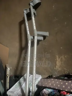 Arm Crutches