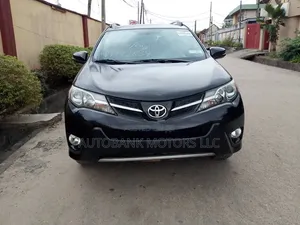 Toyota RAV4 XLE 4dr SUV AWD (2.5L 4cyl 6A) 2015 Black