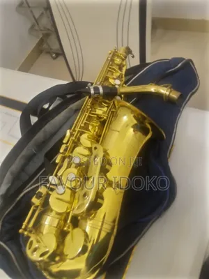 Saxophone  Yamàh Gold