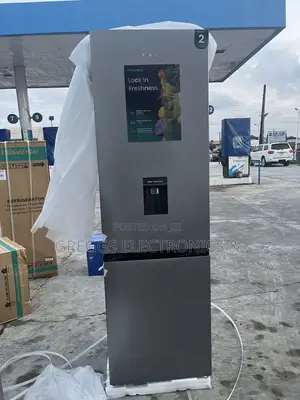 Hisense 264L Refrigerator