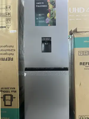 Hisense 264L Refrigerator