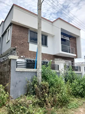 5bdrm Duplex in Crown Vista Estate, Lugbe District for rent