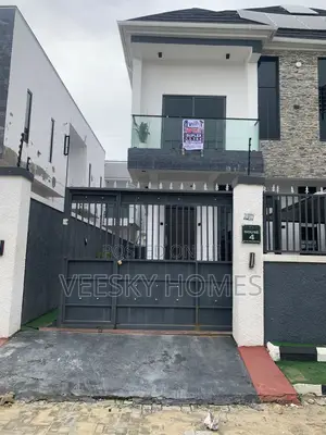 4bdrm Duplex in Ikota Gra for rent