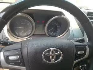 Toyota Land Cruiser Prado 2016 Black