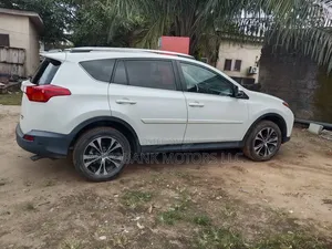 Toyota RAV4 2015 White