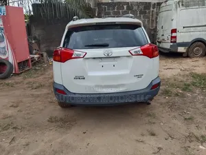 Toyota RAV4 2015 White