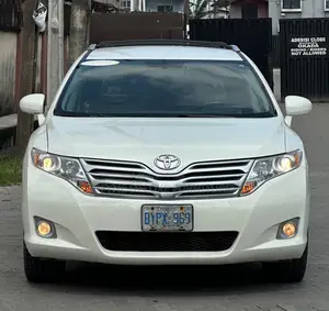 Toyota Venza 2010 White