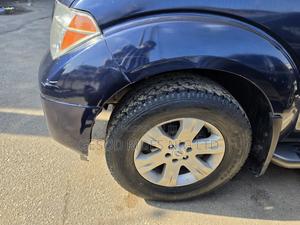 Nissan Pathfinder LE 2005 Blue