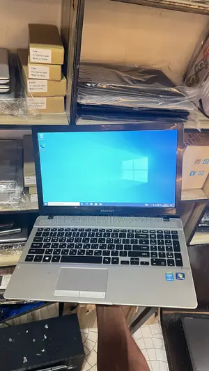Laptop Samsung Ativ Smart PC 8GB Intel Core i5 HDD 250GB