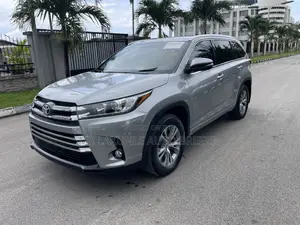 Toyota Highlander 2015 Silver
