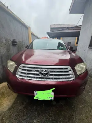Toyota Highlander V6 2009 Red
