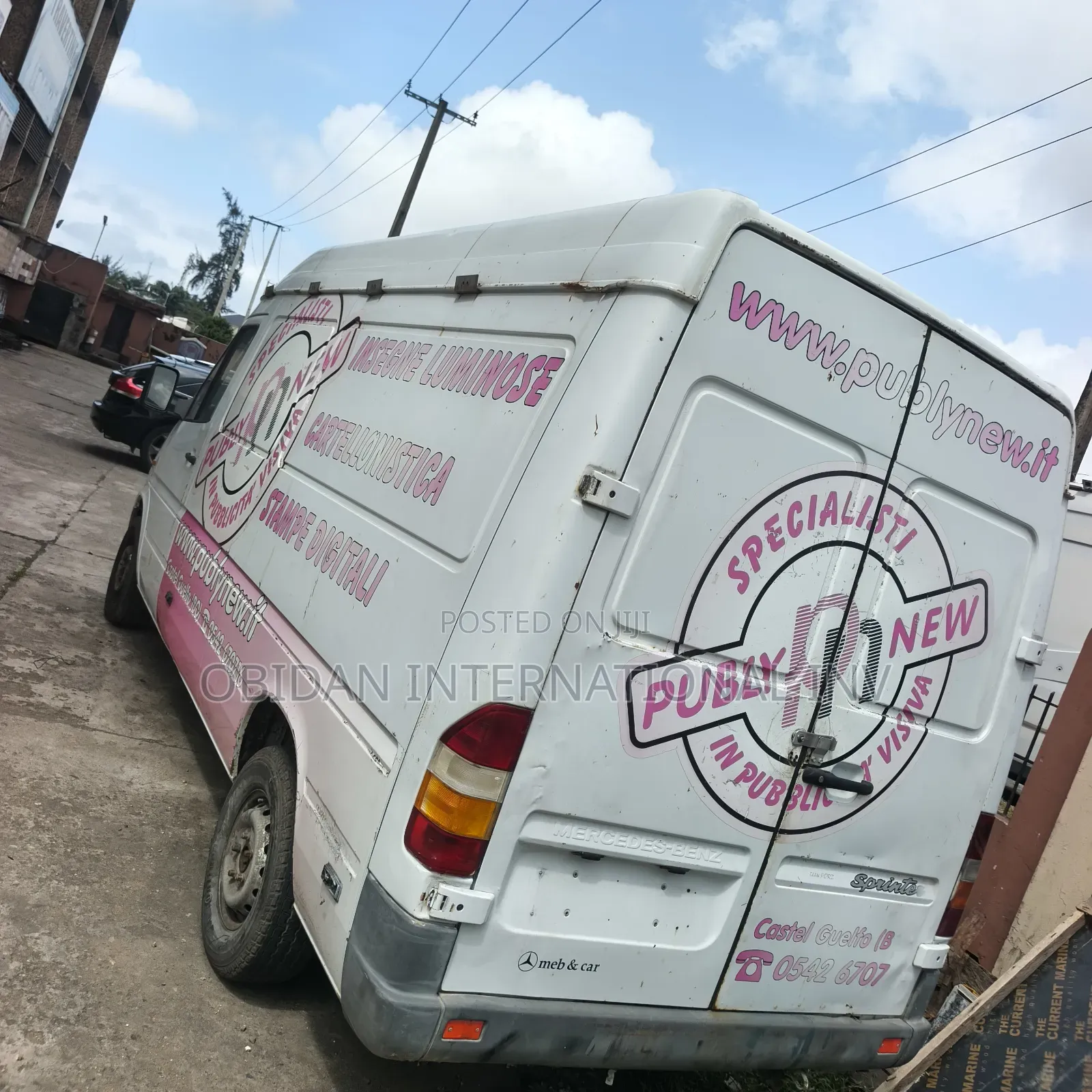 Mercedes-Benz Sprinter 2000 White