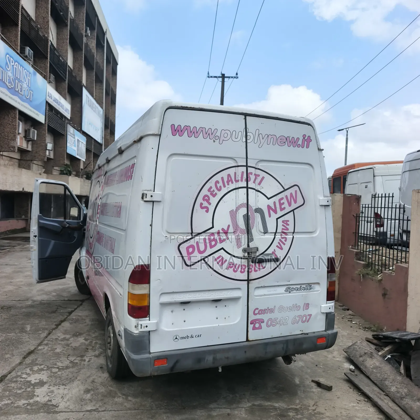 Mercedes-Benz Sprinter 2000 White
