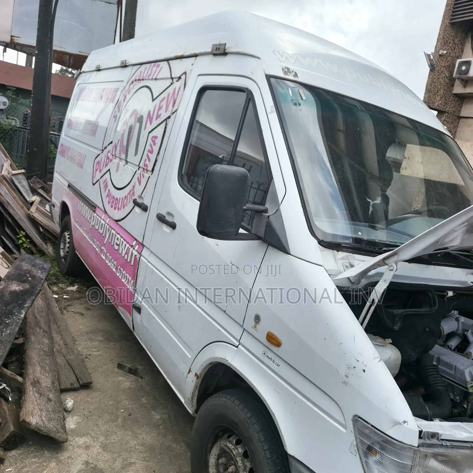 Mercedes-Benz Sprinter 2000 White