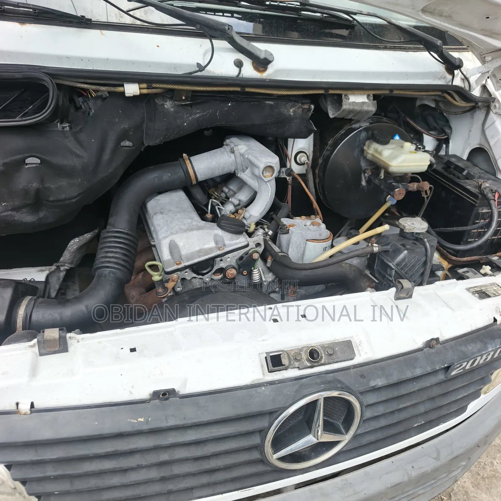 Mercedes-Benz Sprinter 2000 White