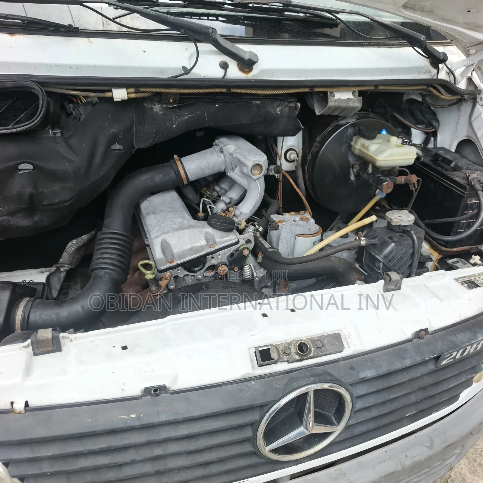 Mercedes-Benz Sprinter 2000 White