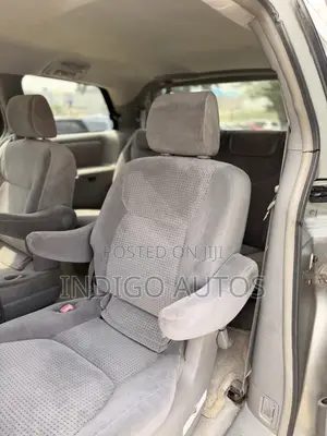 Toyota Sienna 2006 Gold