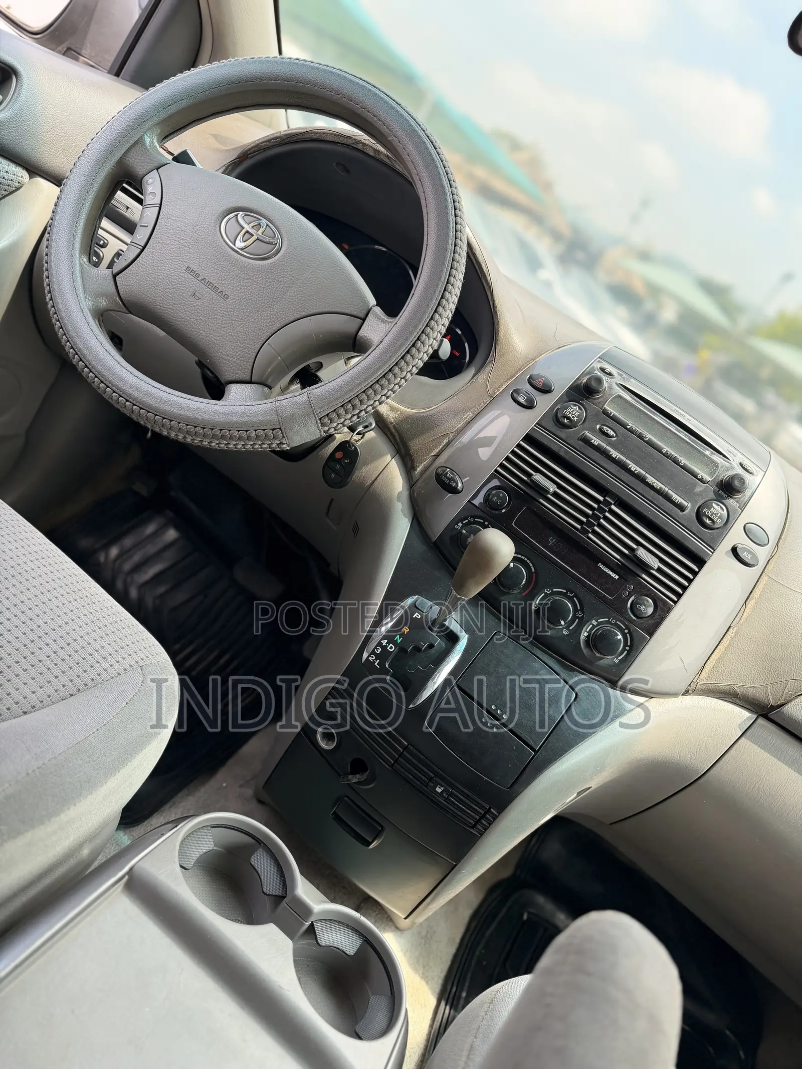 Toyota Sienna 2006 Gold