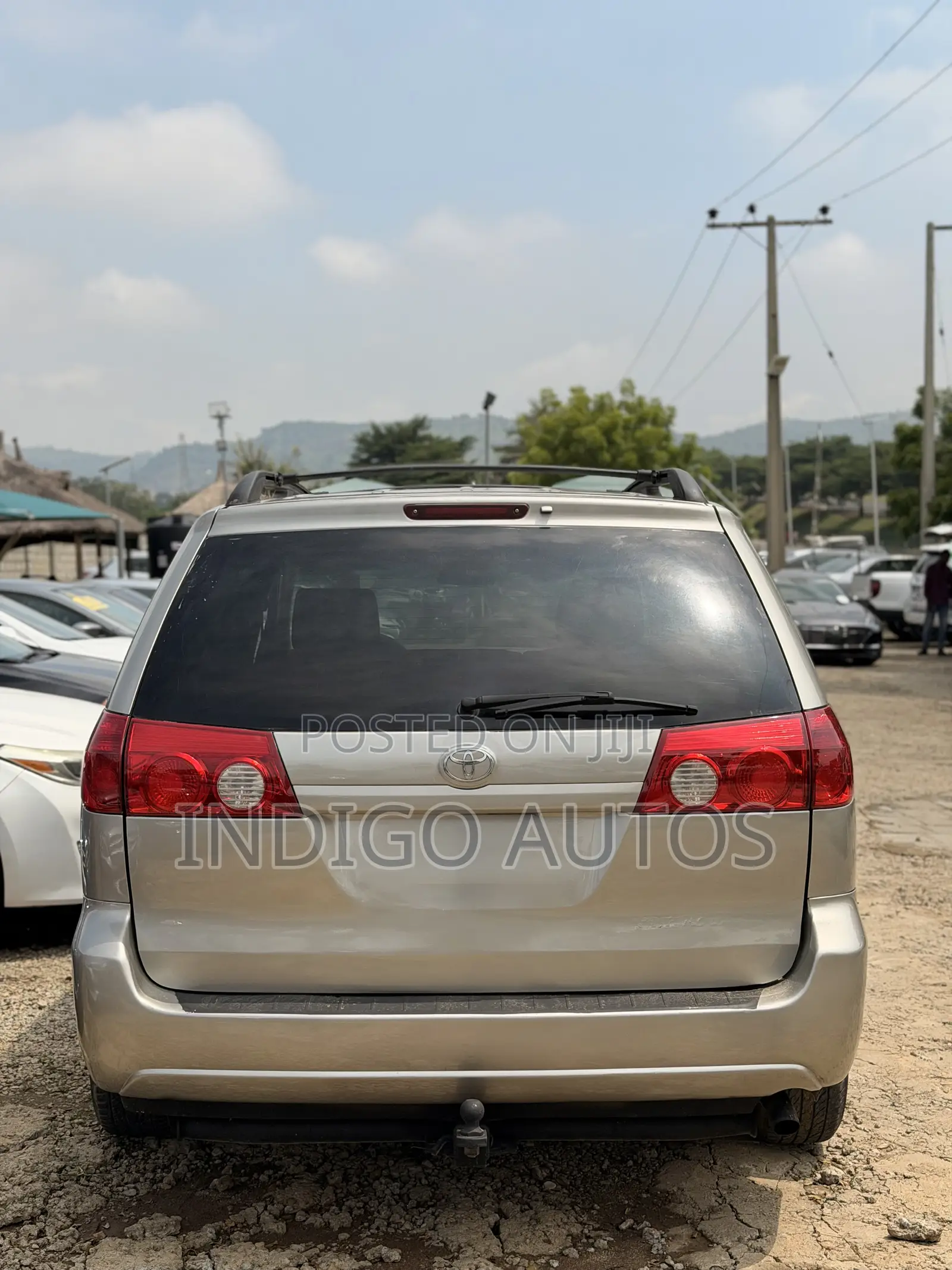 Toyota Sienna 2006 Gold