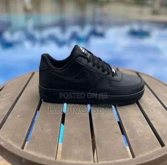 Black Nike Sneakers