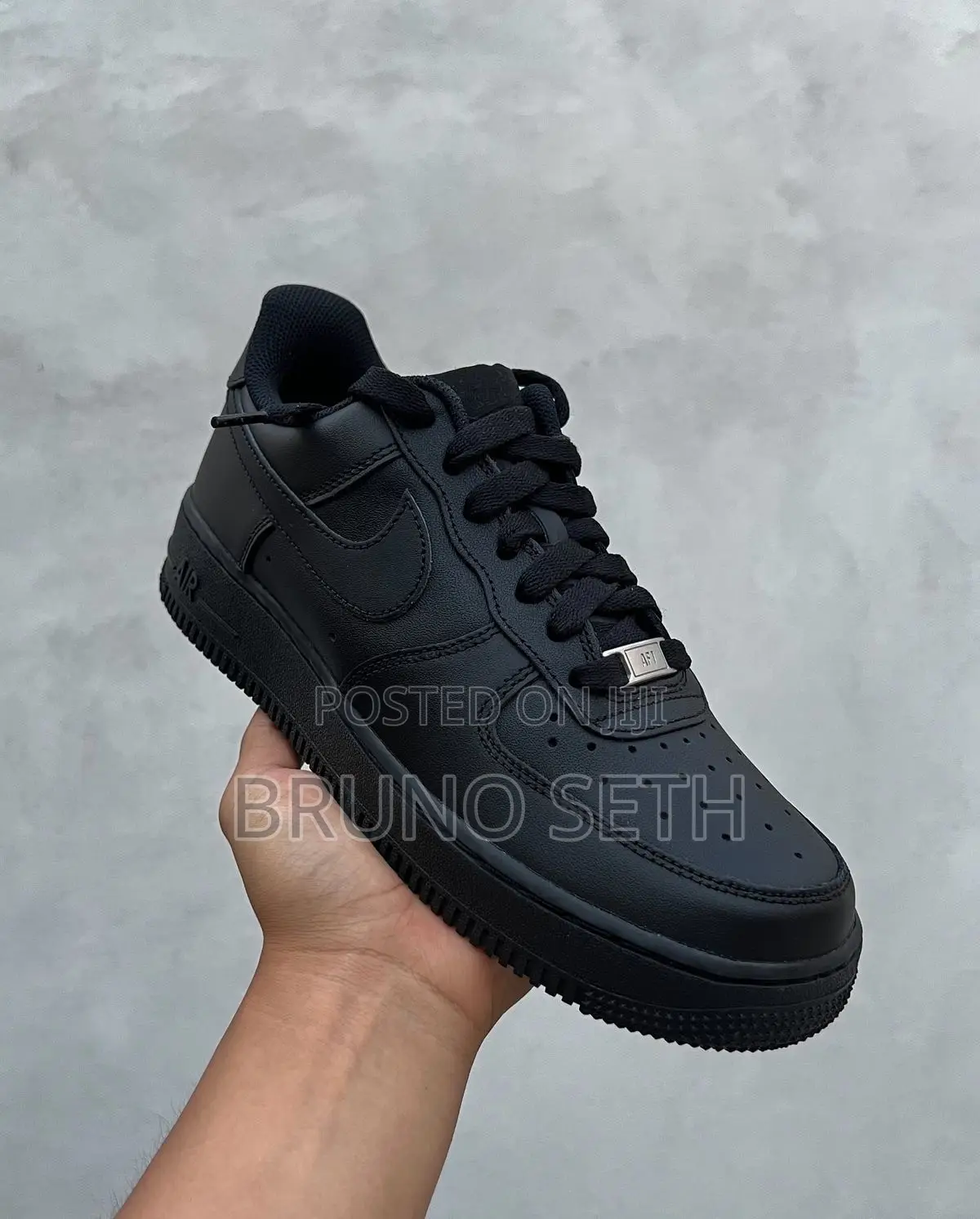 Black Nike Sneakers