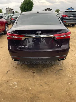 Toyota Avalon XLE 4dr Sedan (3.5L 6cyl 6A) 2015