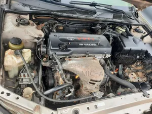 Toyota Camry 2005 Gold