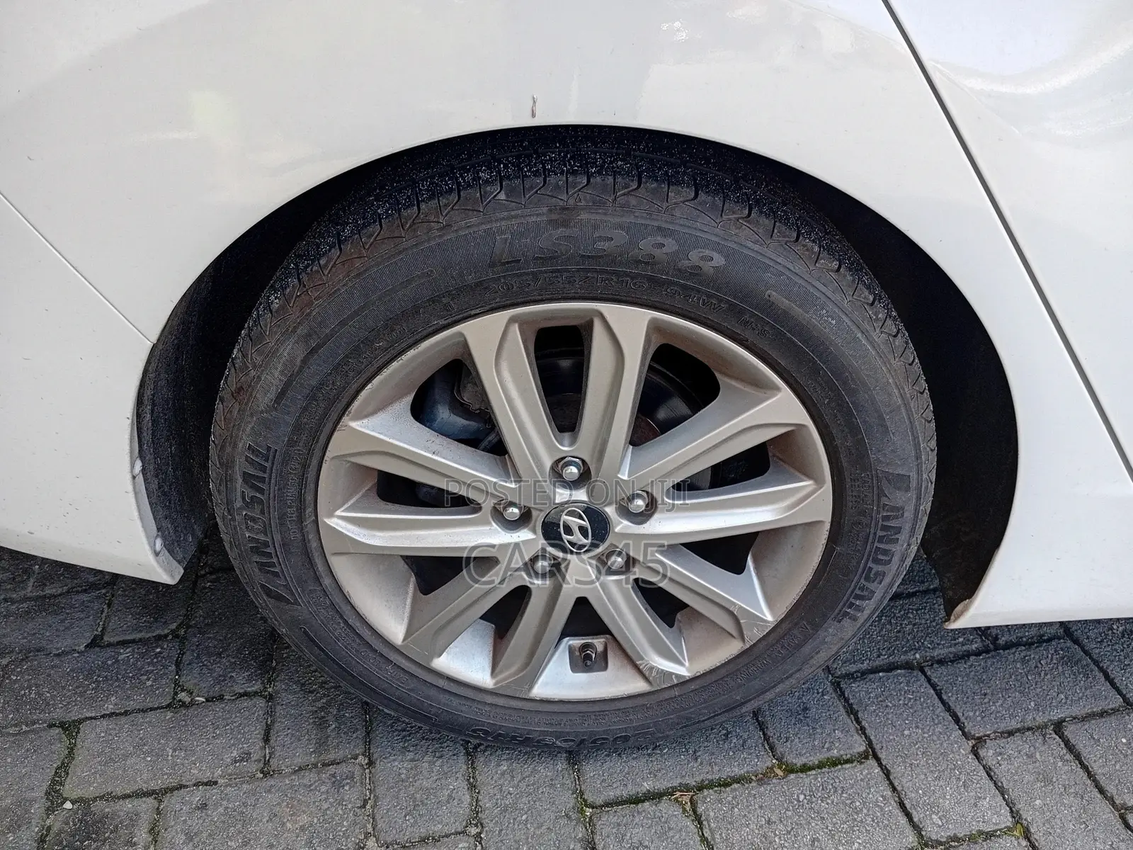 Hyundai Elantra 2014 White