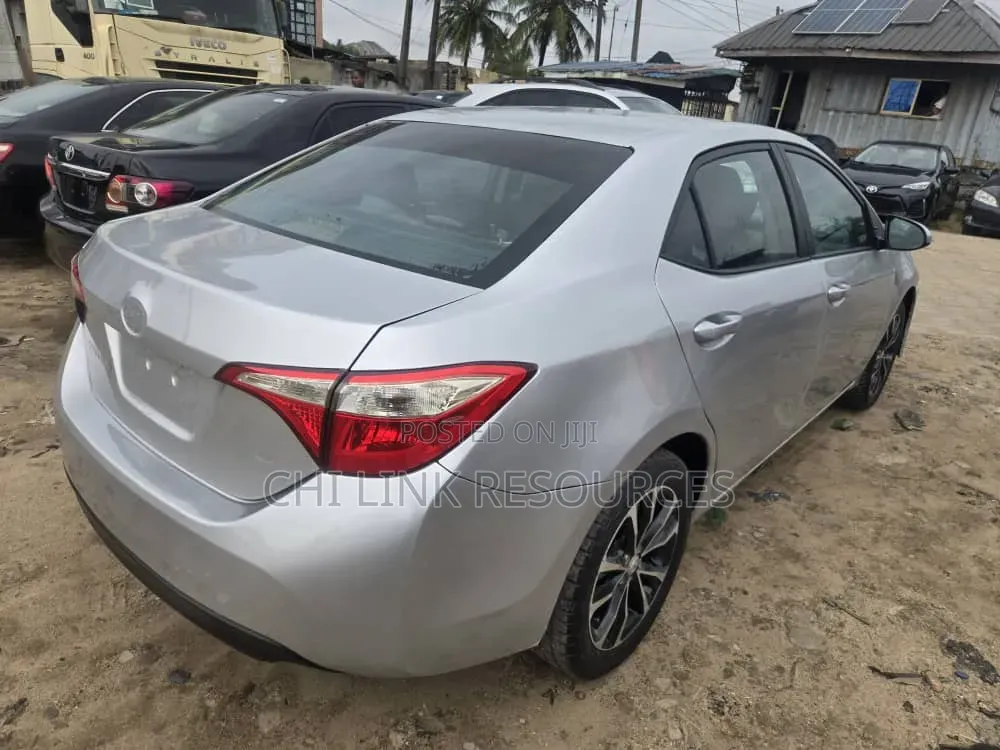 Toyota Corolla 2016 Silver