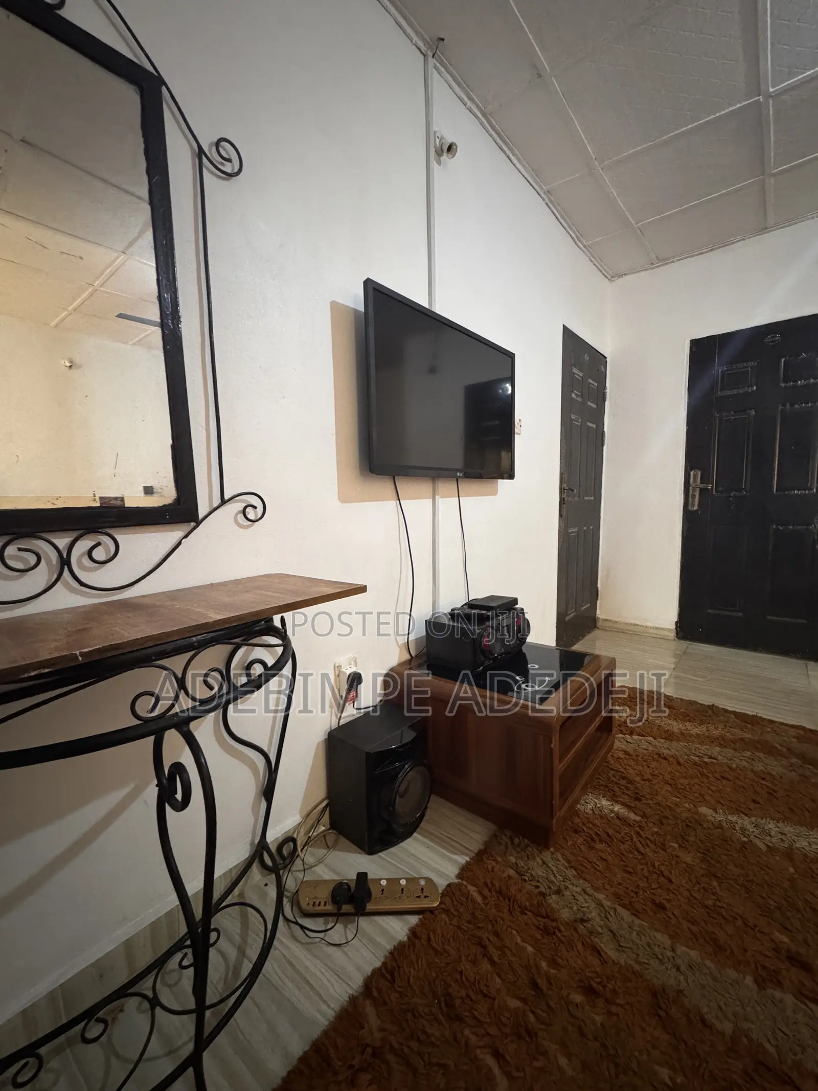 Service Apartment