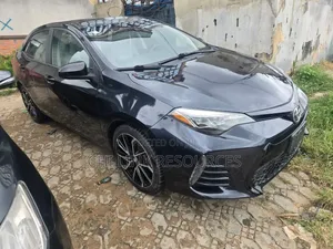 Toyota Corolla 2018 Black