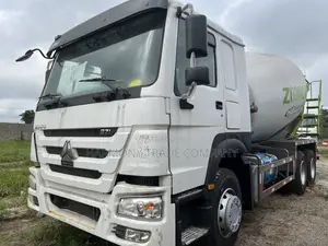 Howo 371 Cement Mixer Truck, 12 Cubic Meters,ready to Work