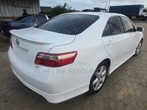 Toyota Camry 2009 White