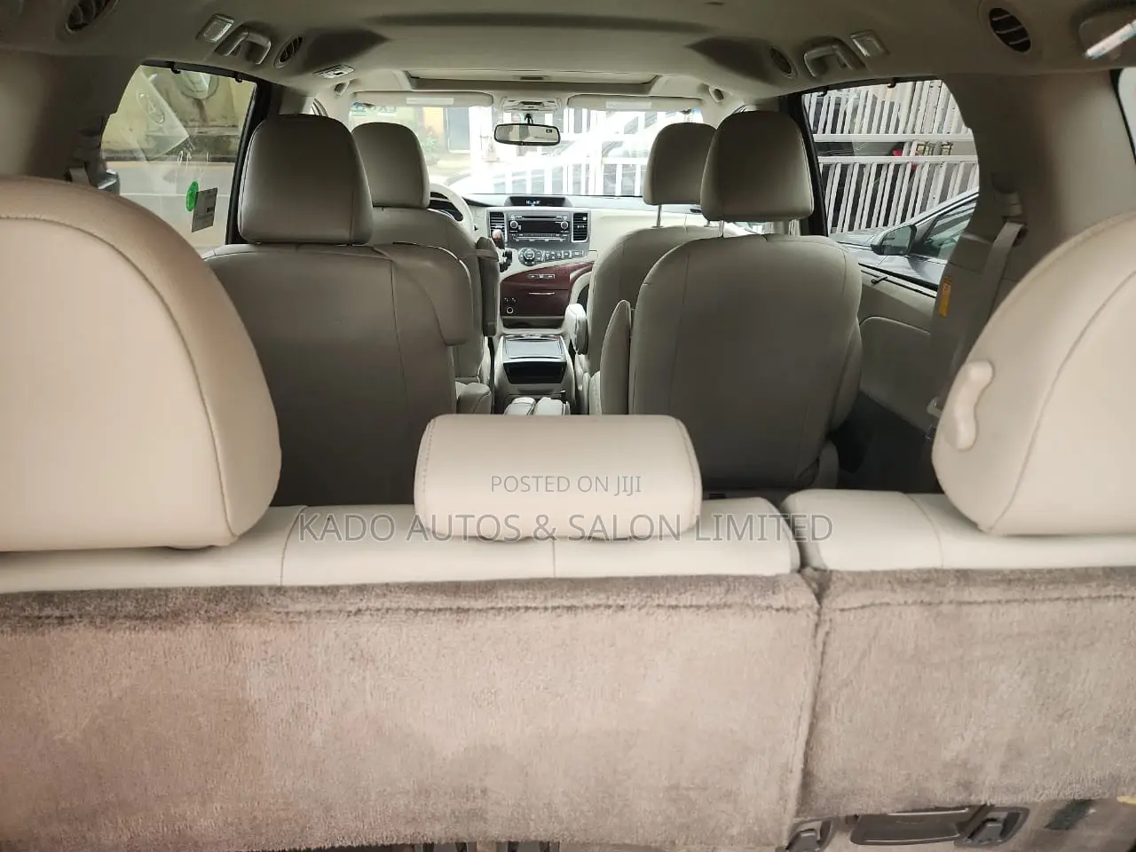 Toyota Sienna 2014 Red