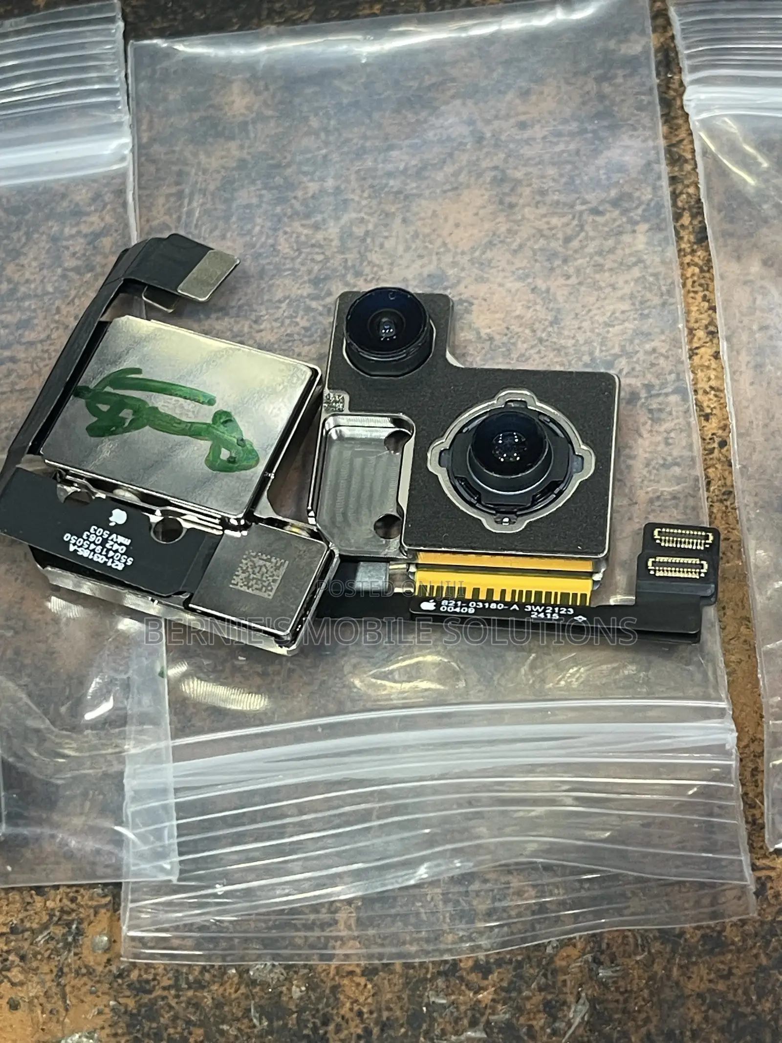 Apple iPhone 13 Cameras