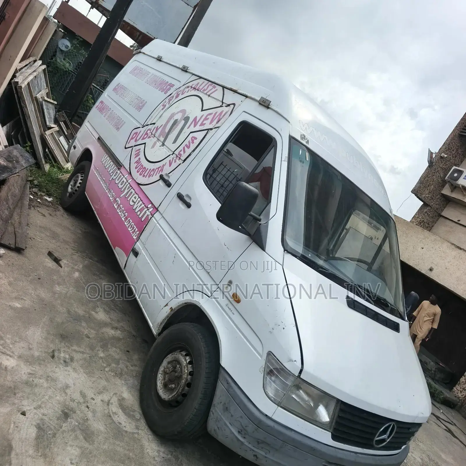 Mercedes-Benz Sprinter 2000 White