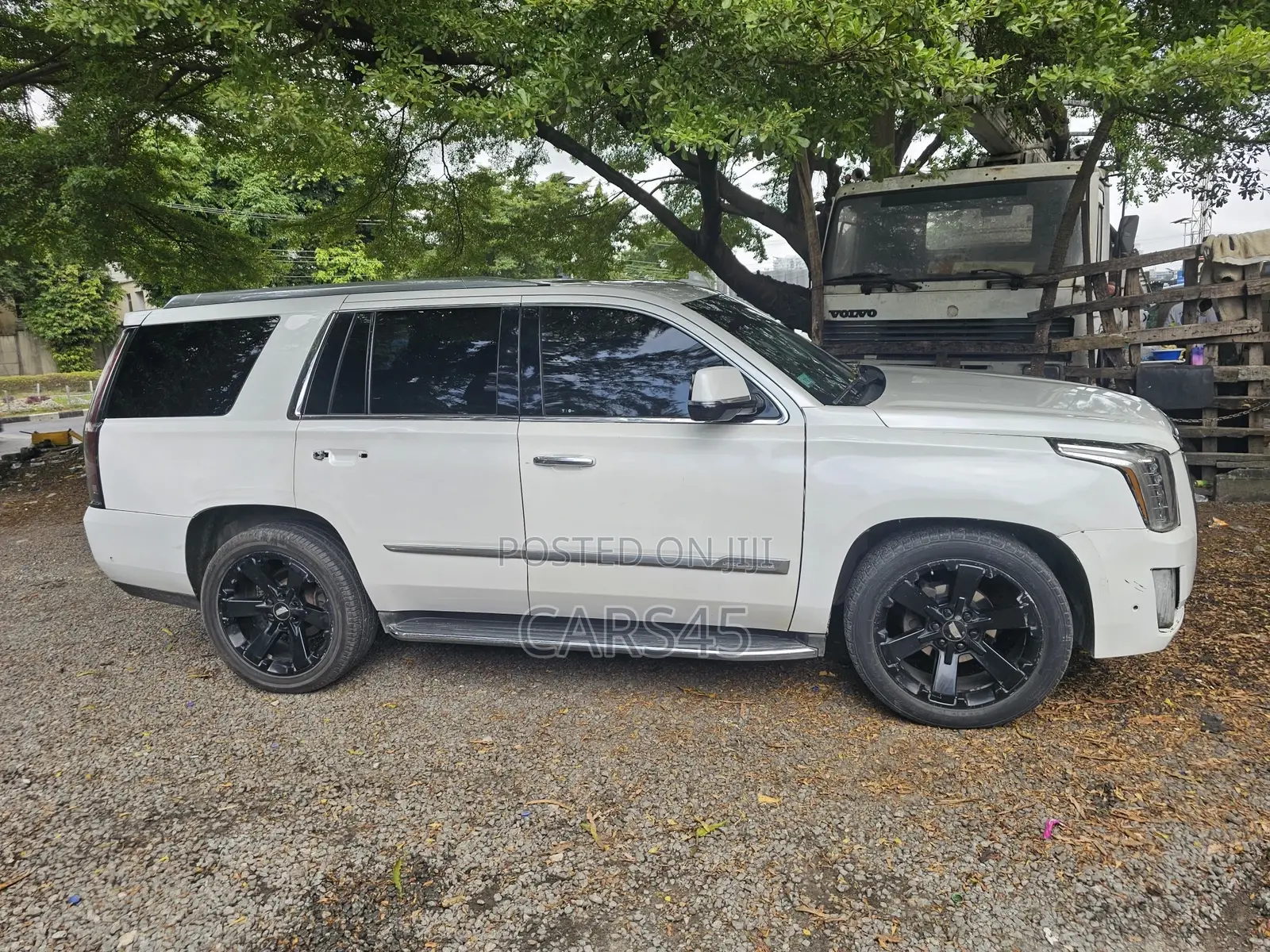Cadillac Escalade 2018 White