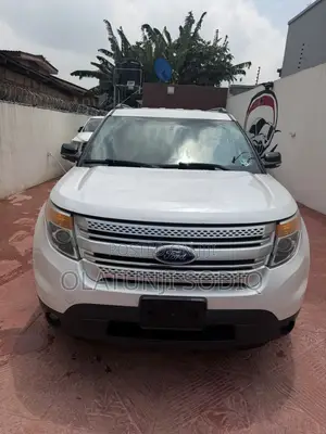 Ford Explorer XLT 4dr 4x4 (3.5L 6cyl 6A) 2013 White